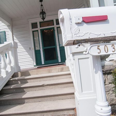 Greene Gables Inn White Hall Экстерьер фото
