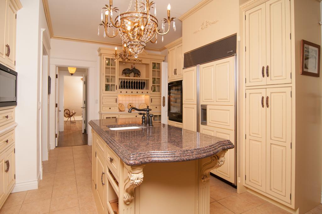 Greene Gables Inn White Hall Экстерьер фото