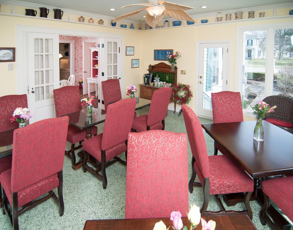 Greene Gables Inn White Hall Экстерьер фото
