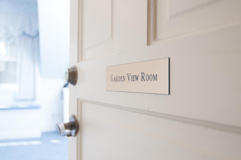 Greene Gables Inn White Hall Экстерьер фото